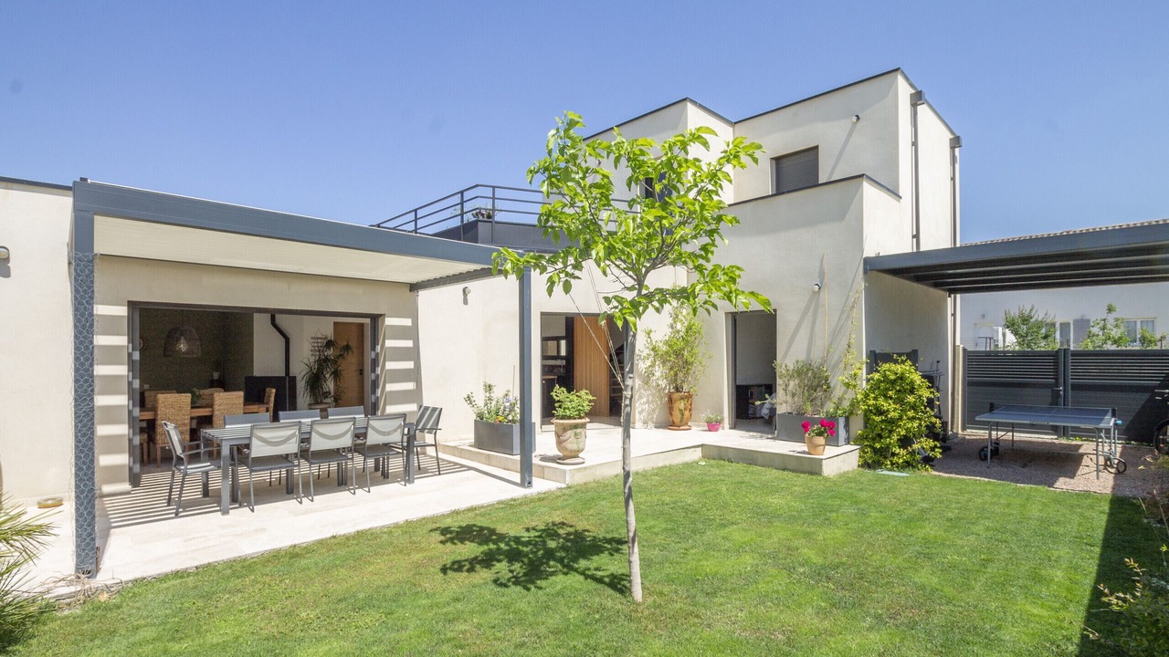 Photo of Outdoor in Vedene