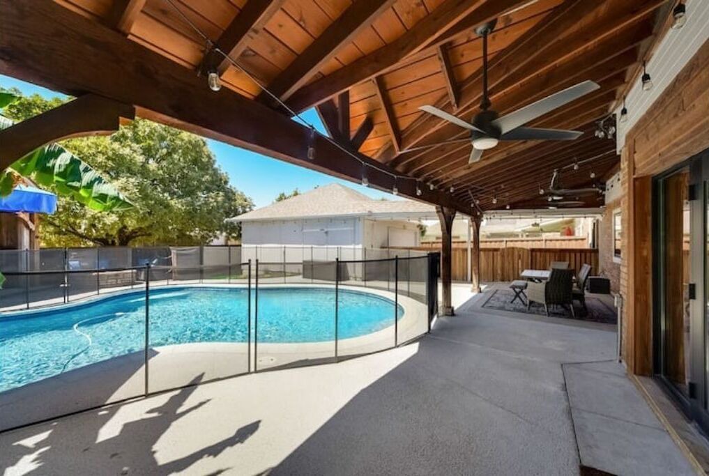 Photo of Outdoor in Northeast Carrollton