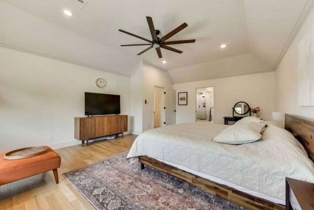 Photo of Bedroom in Northeast Carrollton