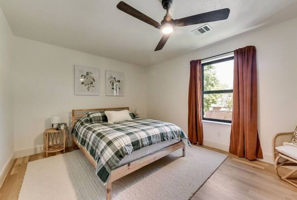 Photo of Bedroom in Northeast Carrollton