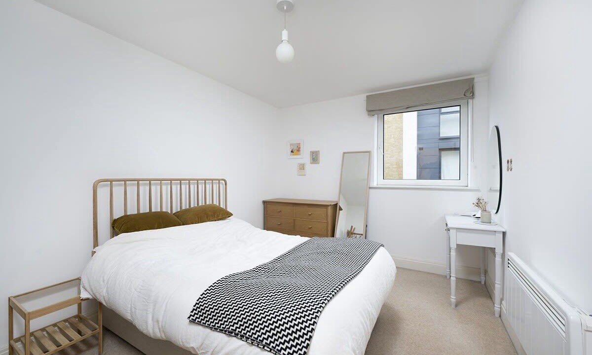 Photo of Bedroom in Kennington
