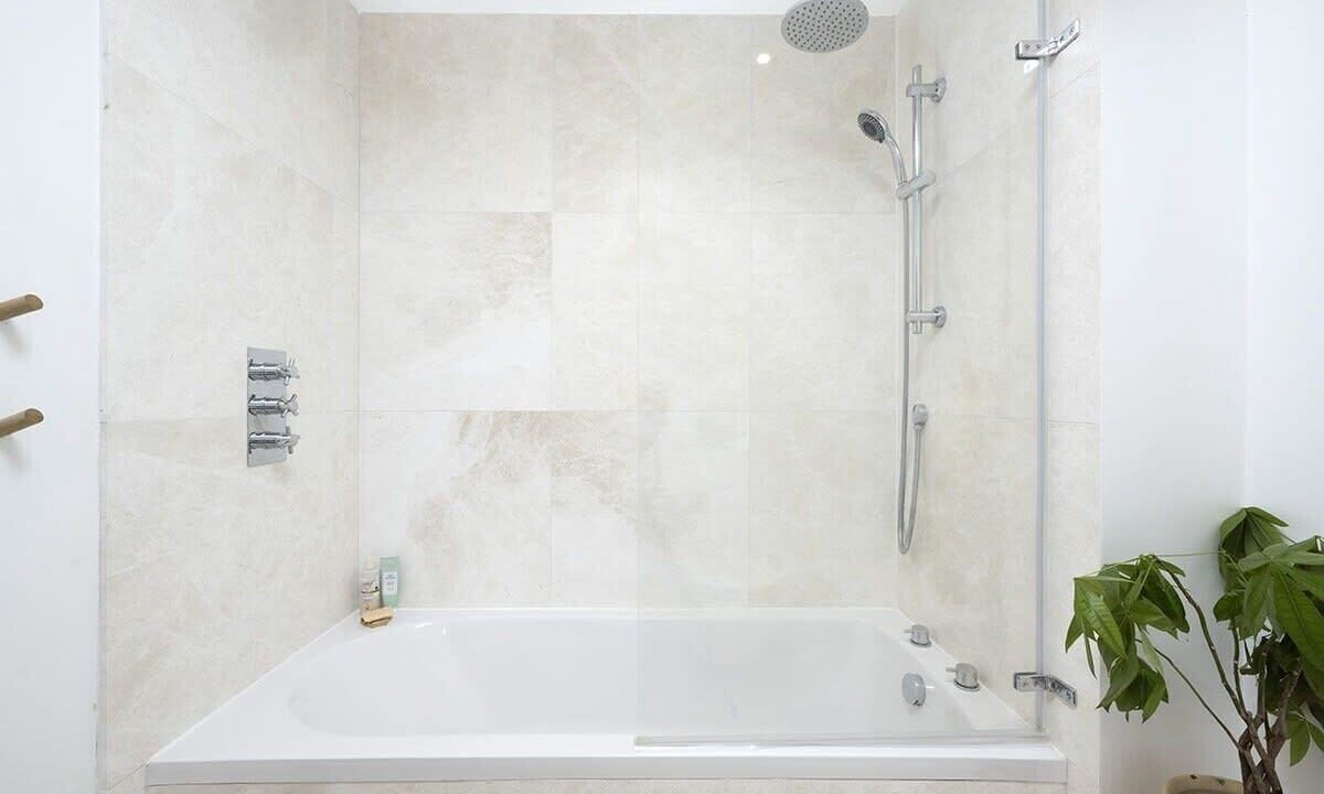 Photo of Bathroom in Kennington