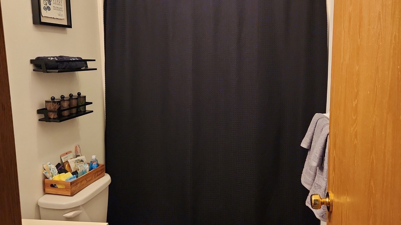 Photo of Bathroom in Niagara Falls