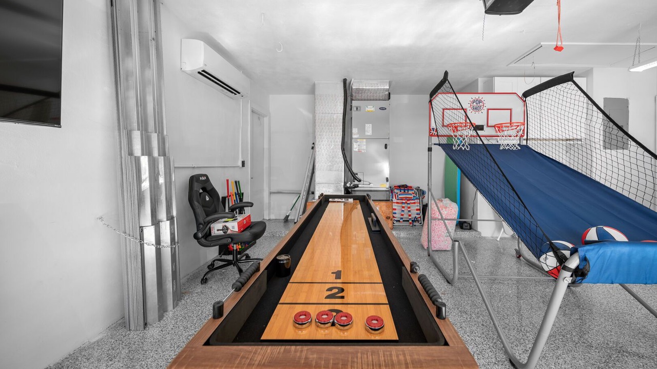 Photo of Others in Lake Ida Shores