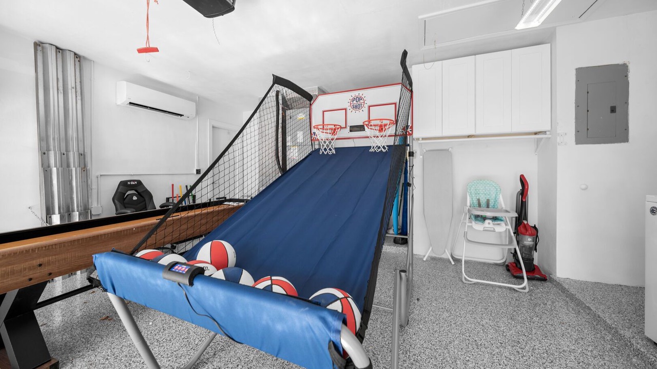 Photo of Others in Lake Ida Shores