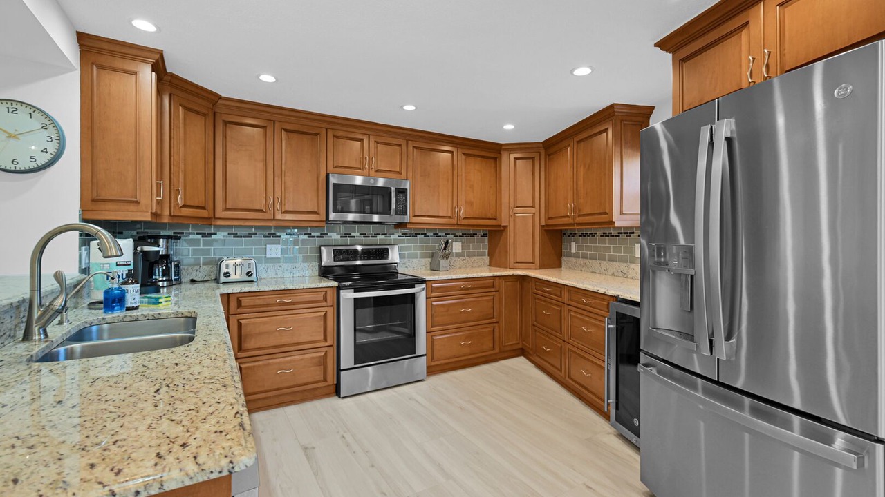 Photo of Others in Lake Ida Shores