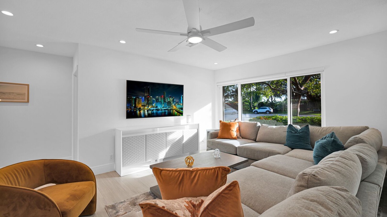 Photo of Others in Lake Ida Shores