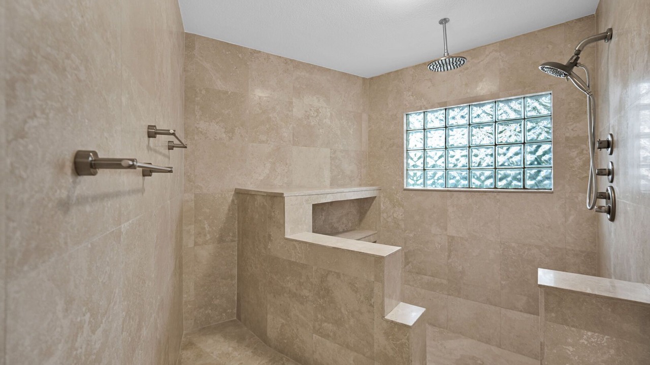 Photo of Bedroom in Lake Ida Shores