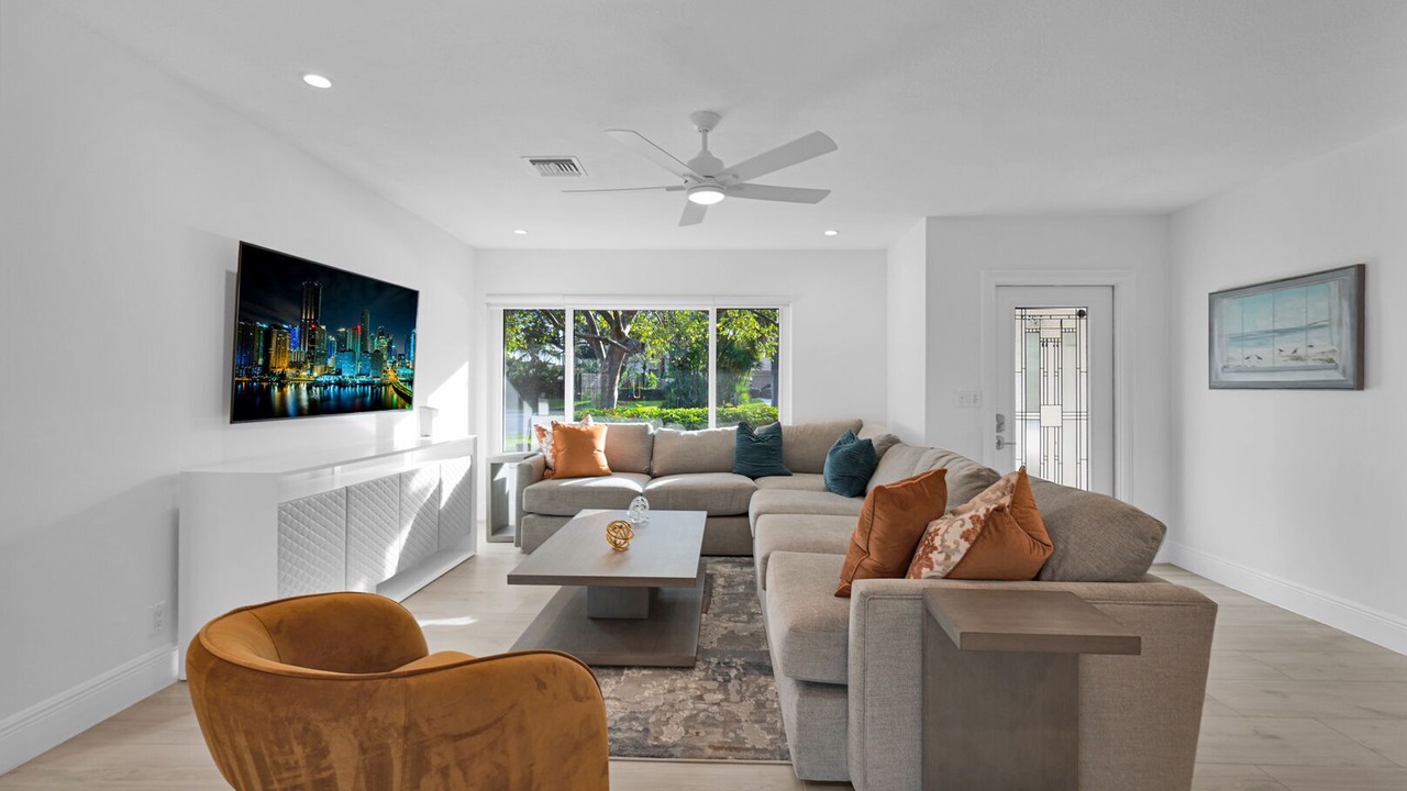 Photo of Others in Lake Ida Shores