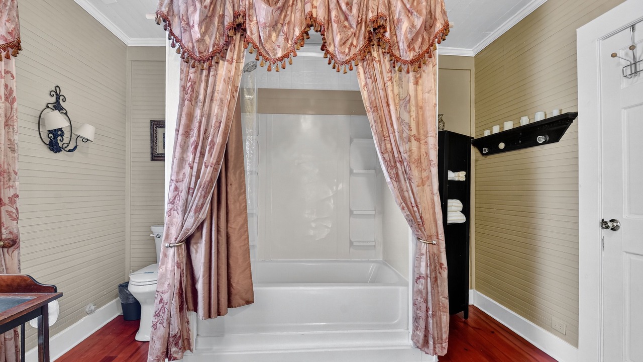 Photo of Bathroom in Ducktown
