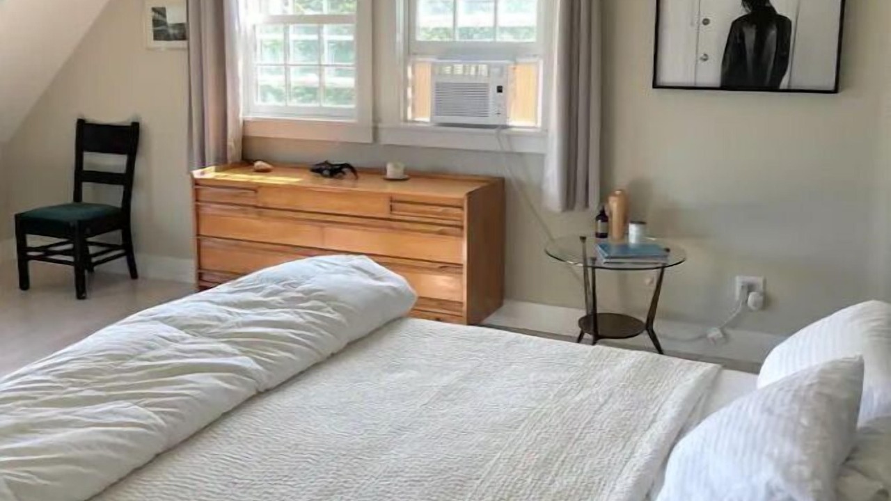 Photo of Bedroom in Canaan