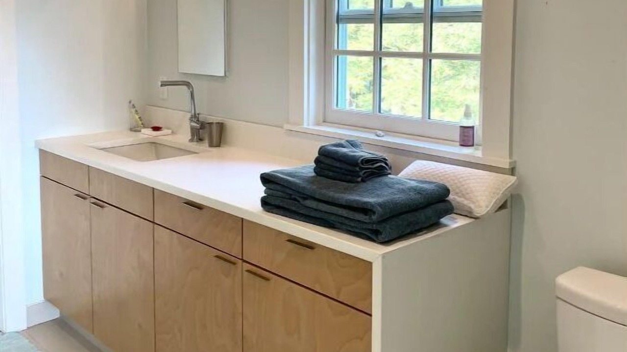 Photo of Bathroom in Canaan