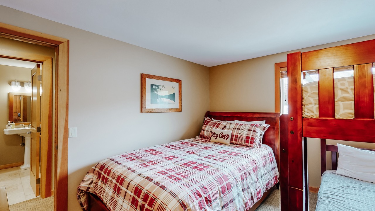 Photo of Bedroom in Chelan