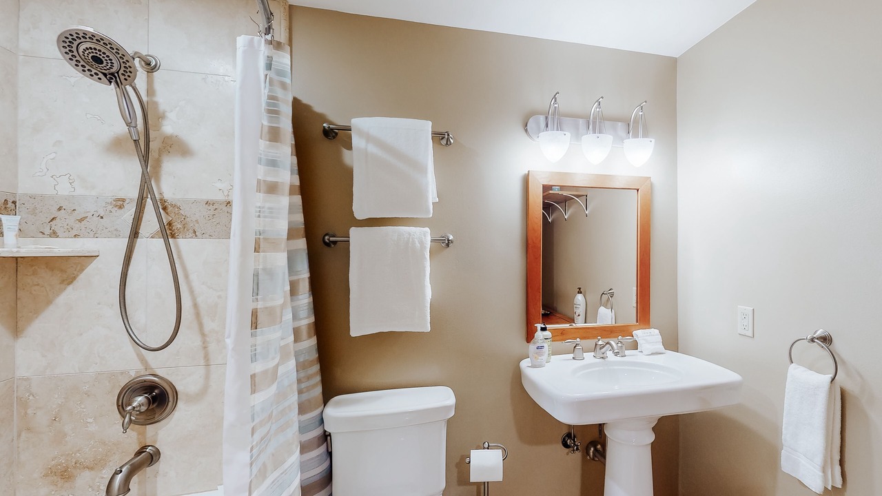 Photo of Bathroom in Chelan