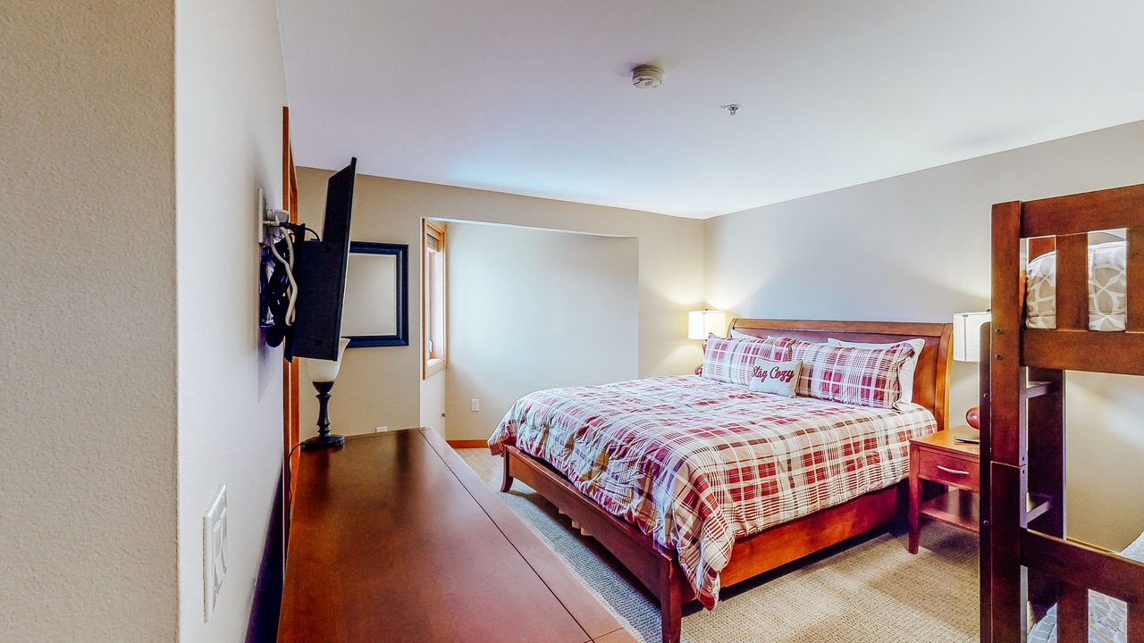 Photo of Bedroom in Chelan