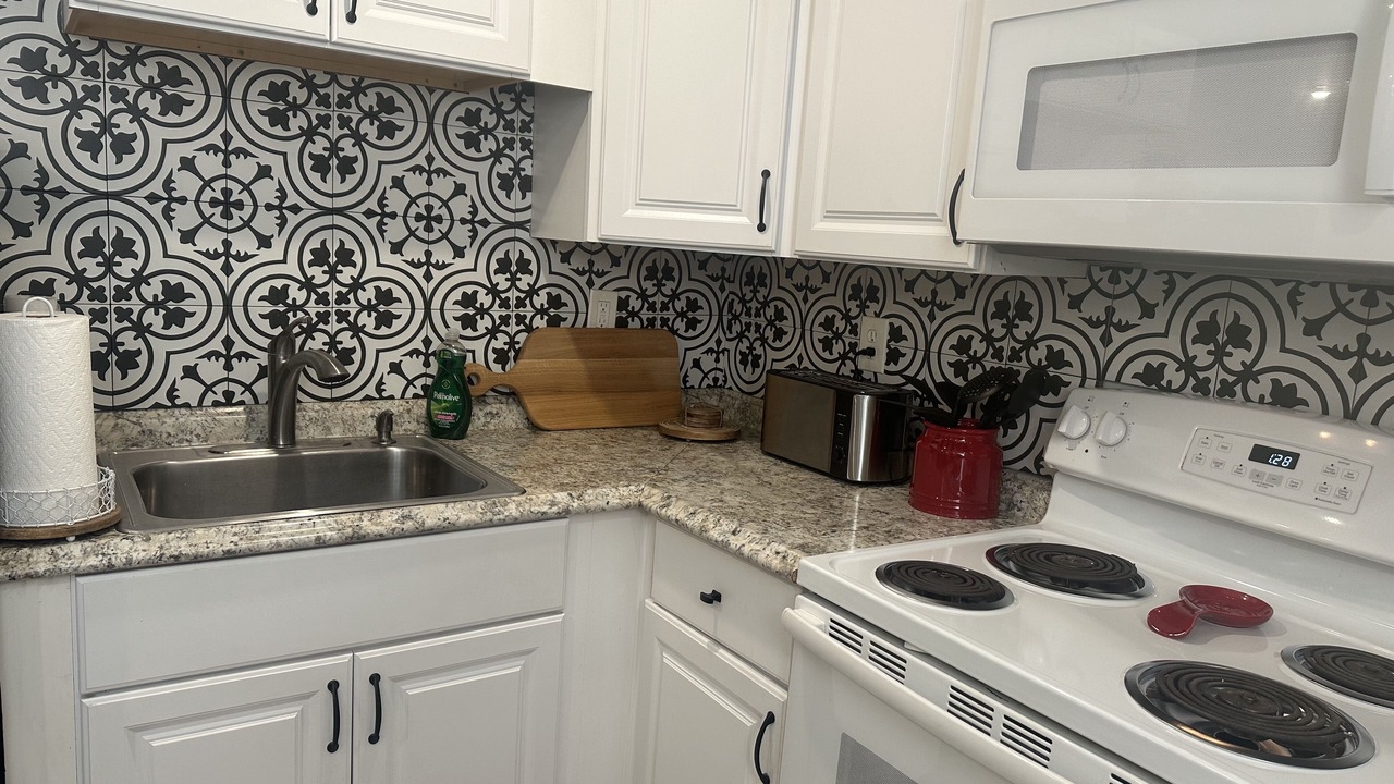 Photo of Kitchen in Oak Lane - East Oak Lane