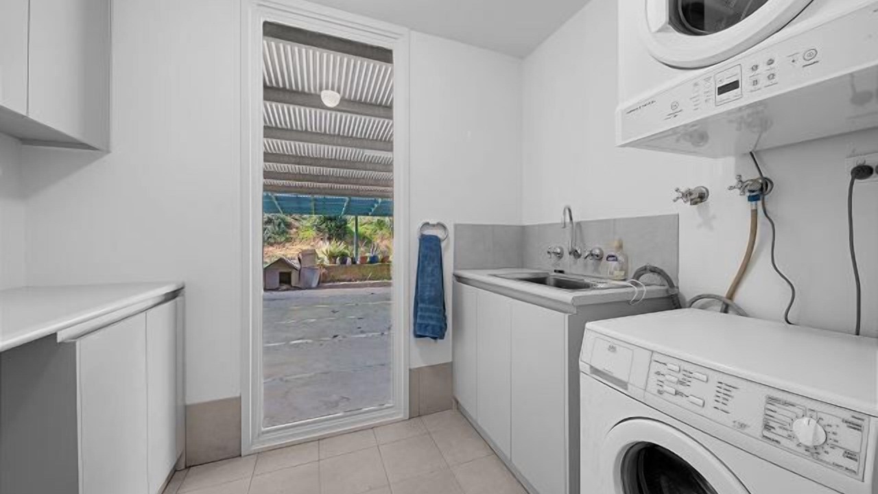 Photo of Others in Buckland