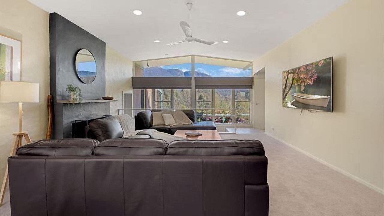 Photo of Livingroom in Buckland