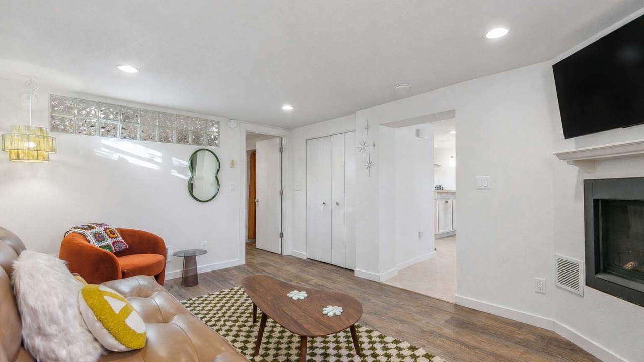 Photo of Livingroom in Green Lake