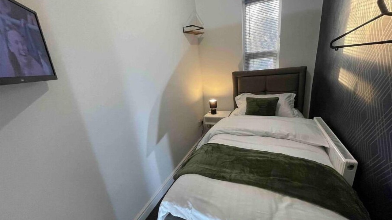 Photo of Bedroom in Stoke-on-Trent