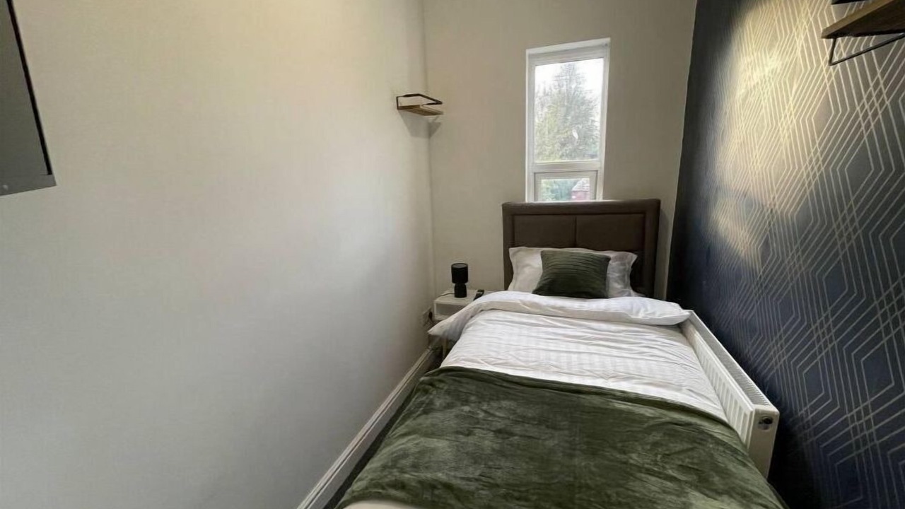 Photo of Bedroom in Stoke-on-Trent