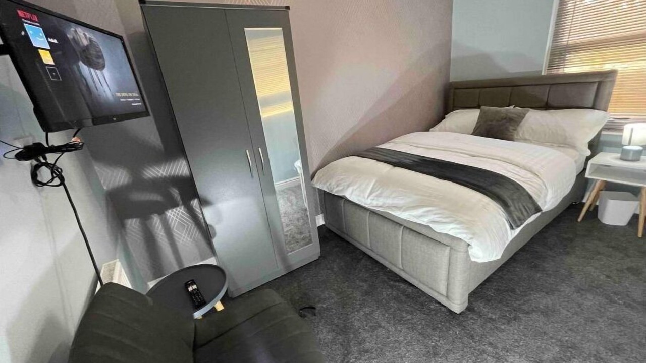 Photo of Bedroom in Stoke-on-Trent