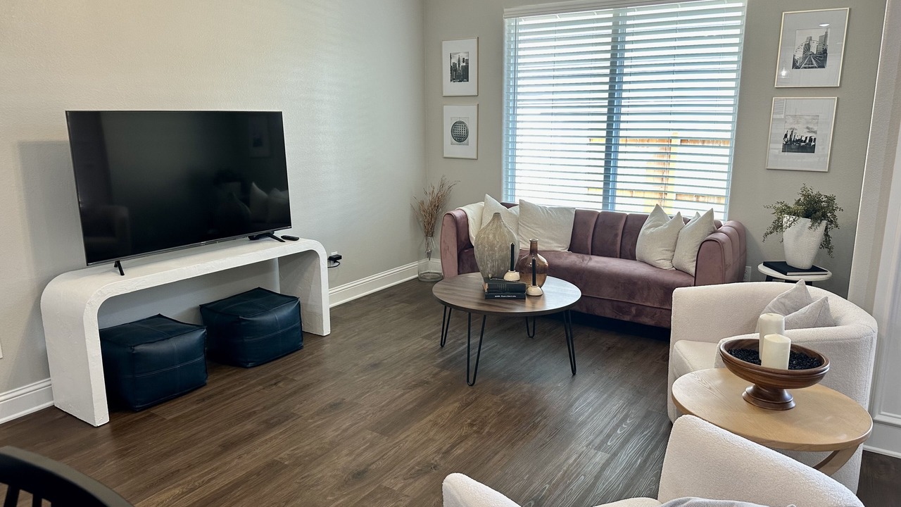 Photo of Livingroom in Tyler