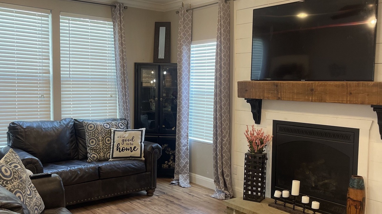 Photo of Livingroom in Taylor