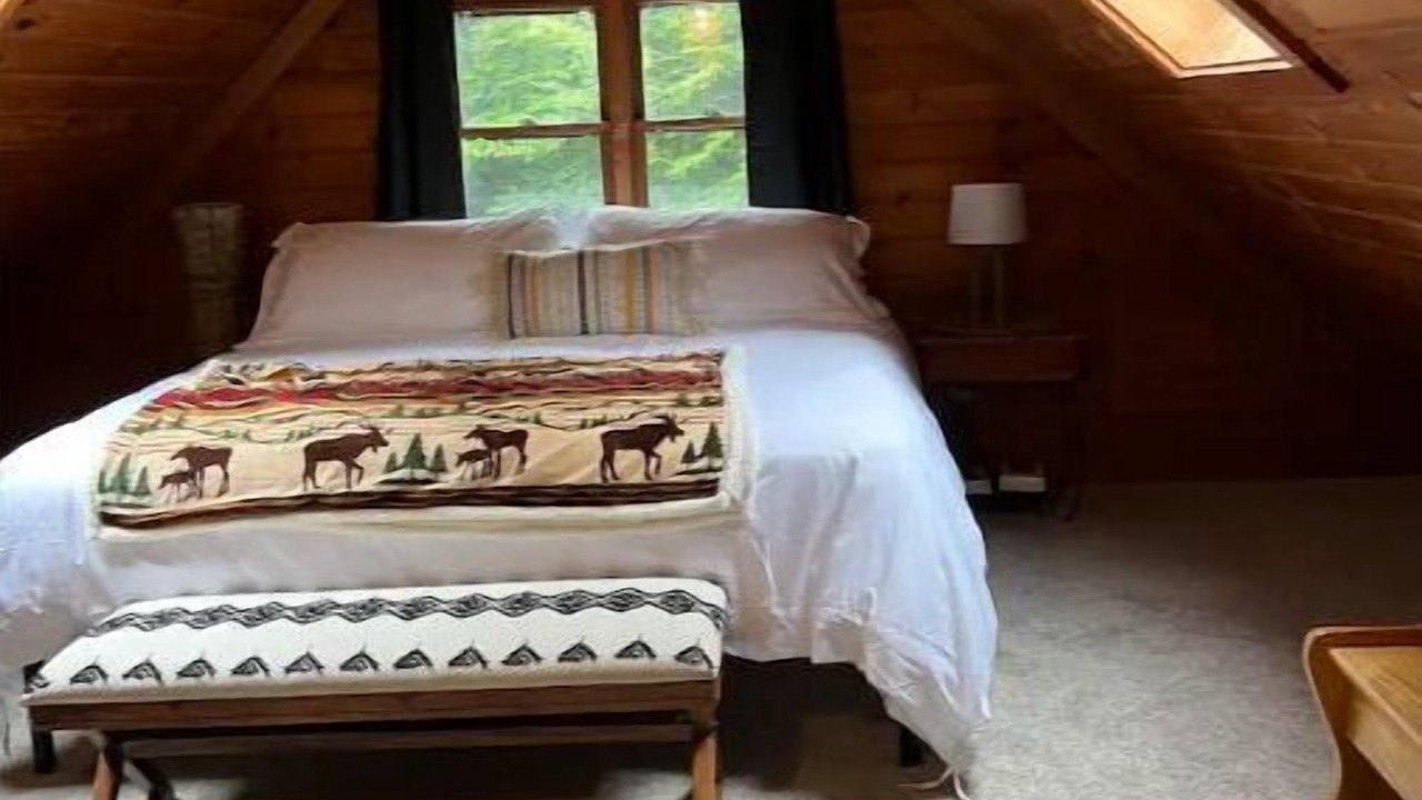 Photo of Bedroom in Adirondack Region