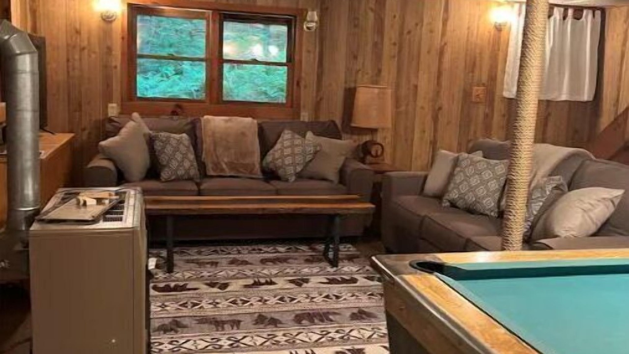 Photo of Livingroom in Adirondack Region