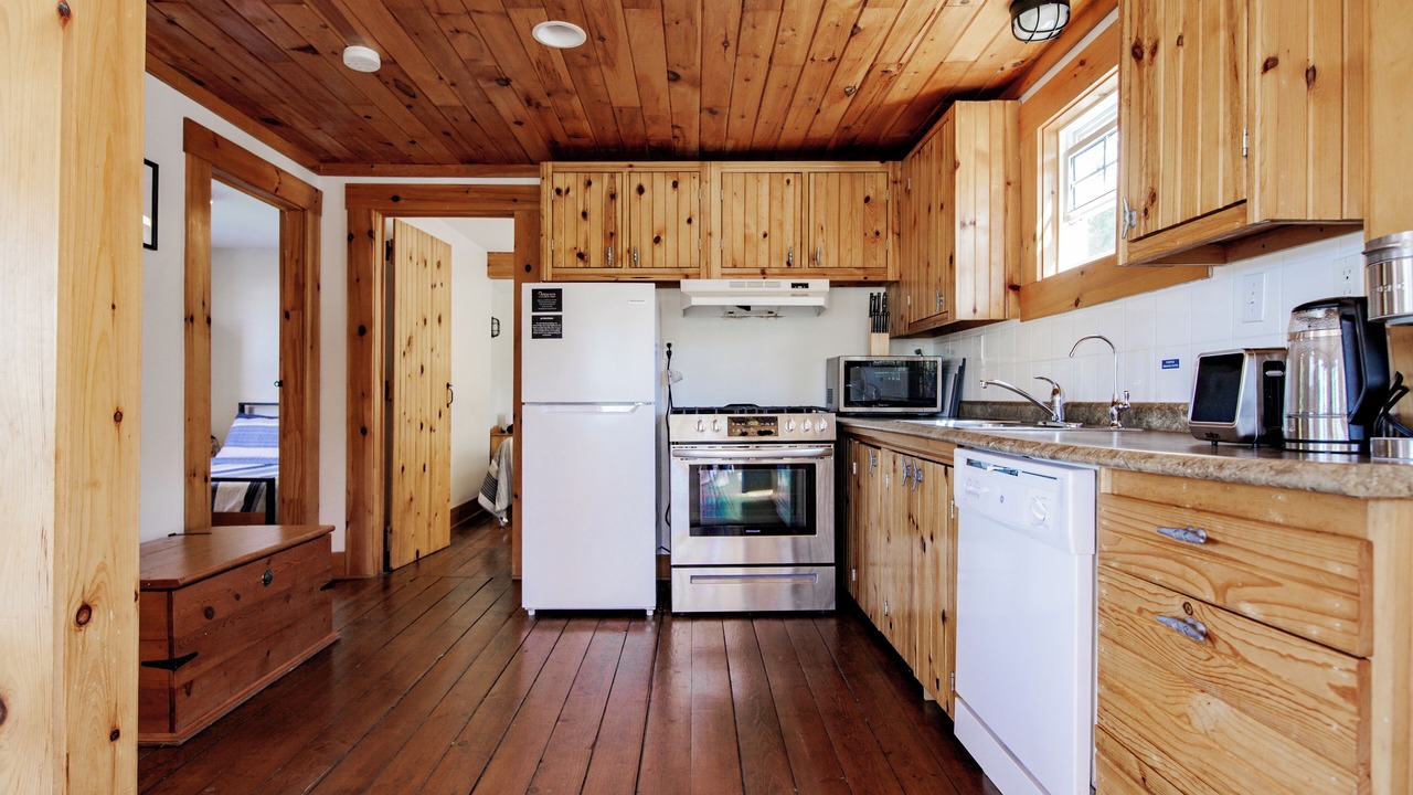 Photo of Kitchen in Boutiliers Point
