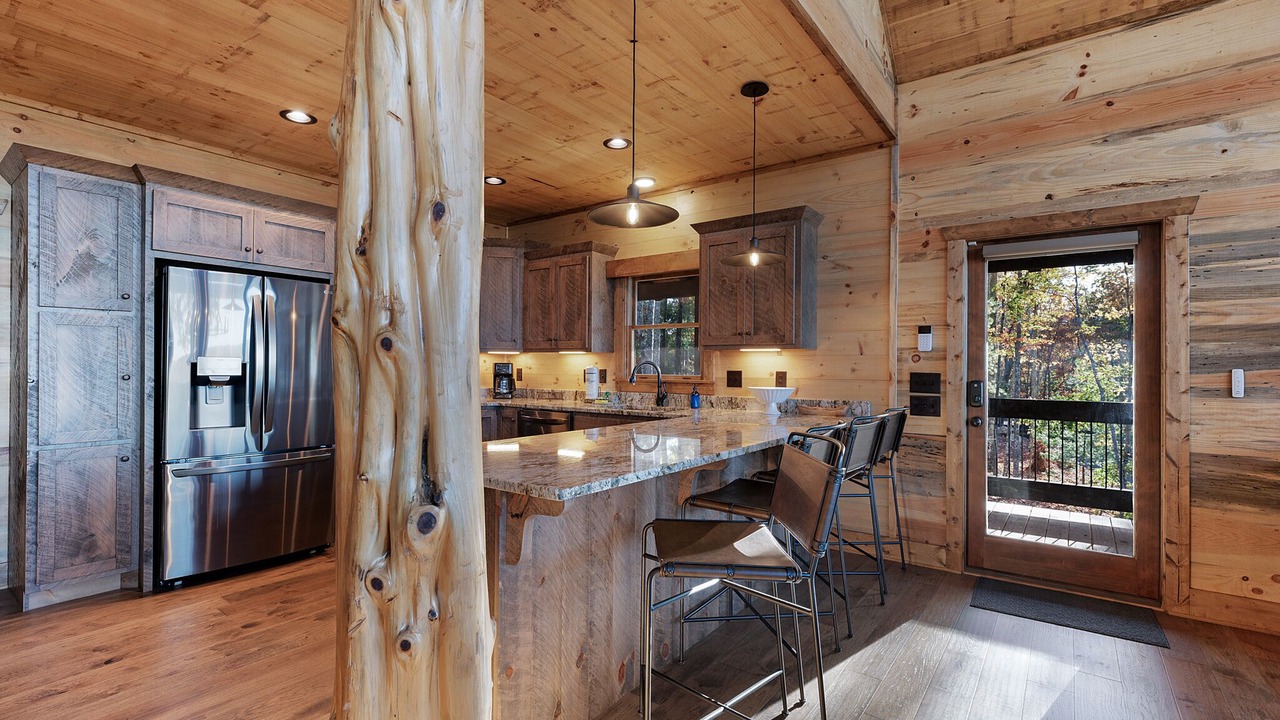 Photo of Others in Aska