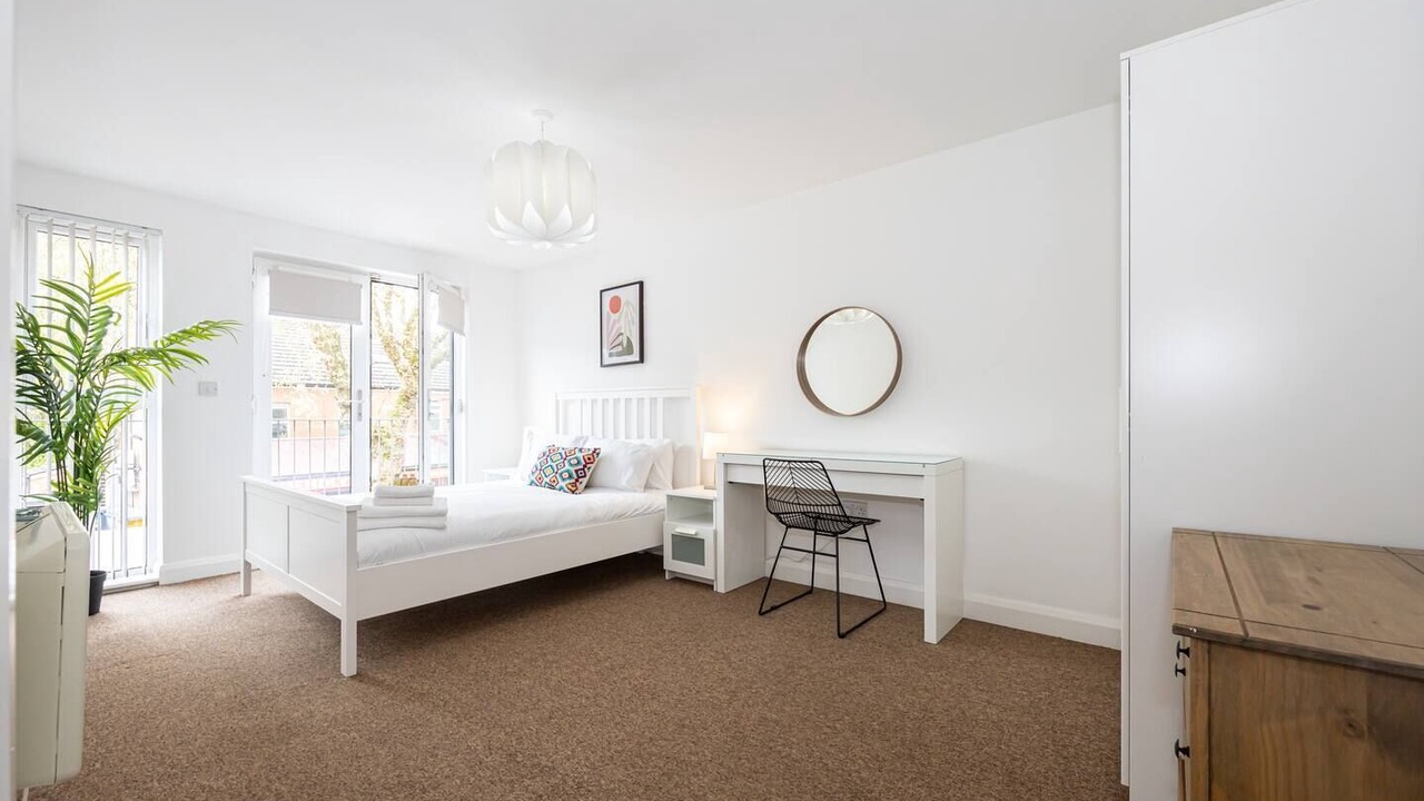 Photo of Bedroom in Chorlton-cum-Hardy