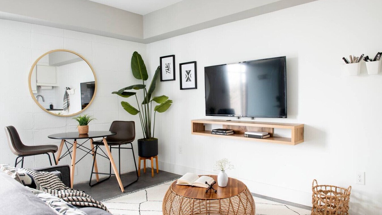 Photo of Livingroom in Virginia Highland
