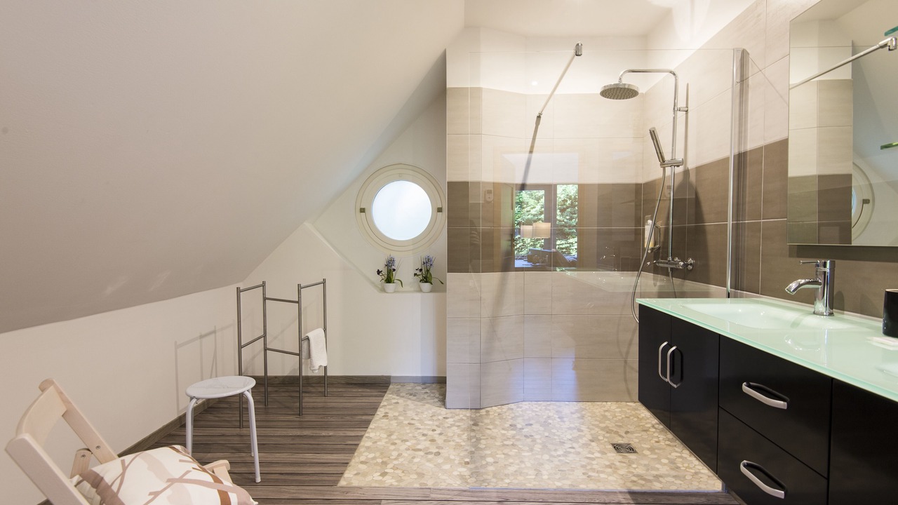 Photo of Bathroom in Gondecourt