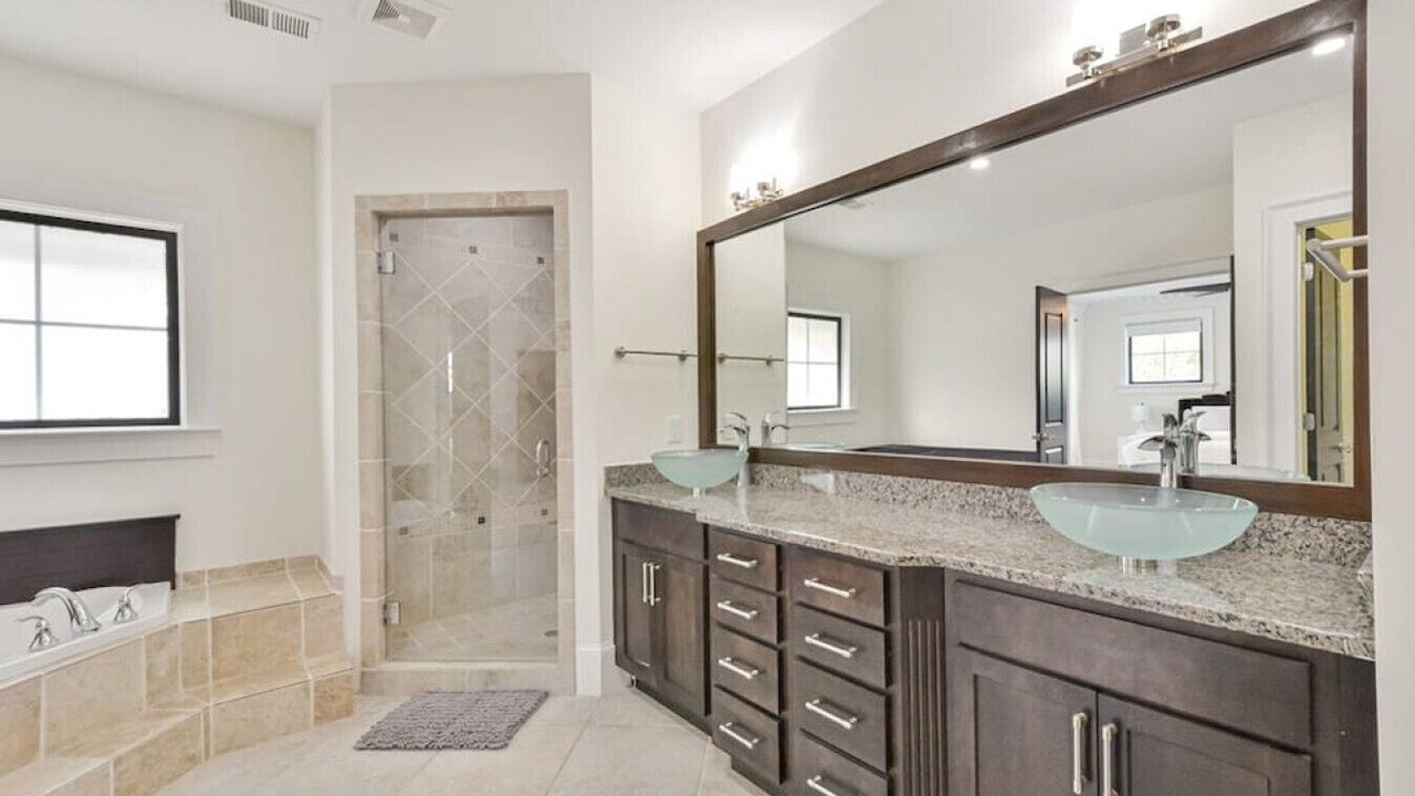 Photo of Bathroom in Home Park