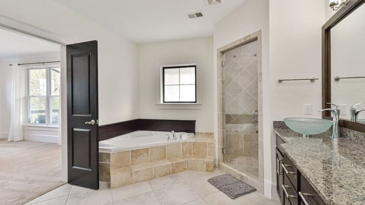 Photo of Bathroom in Home Park