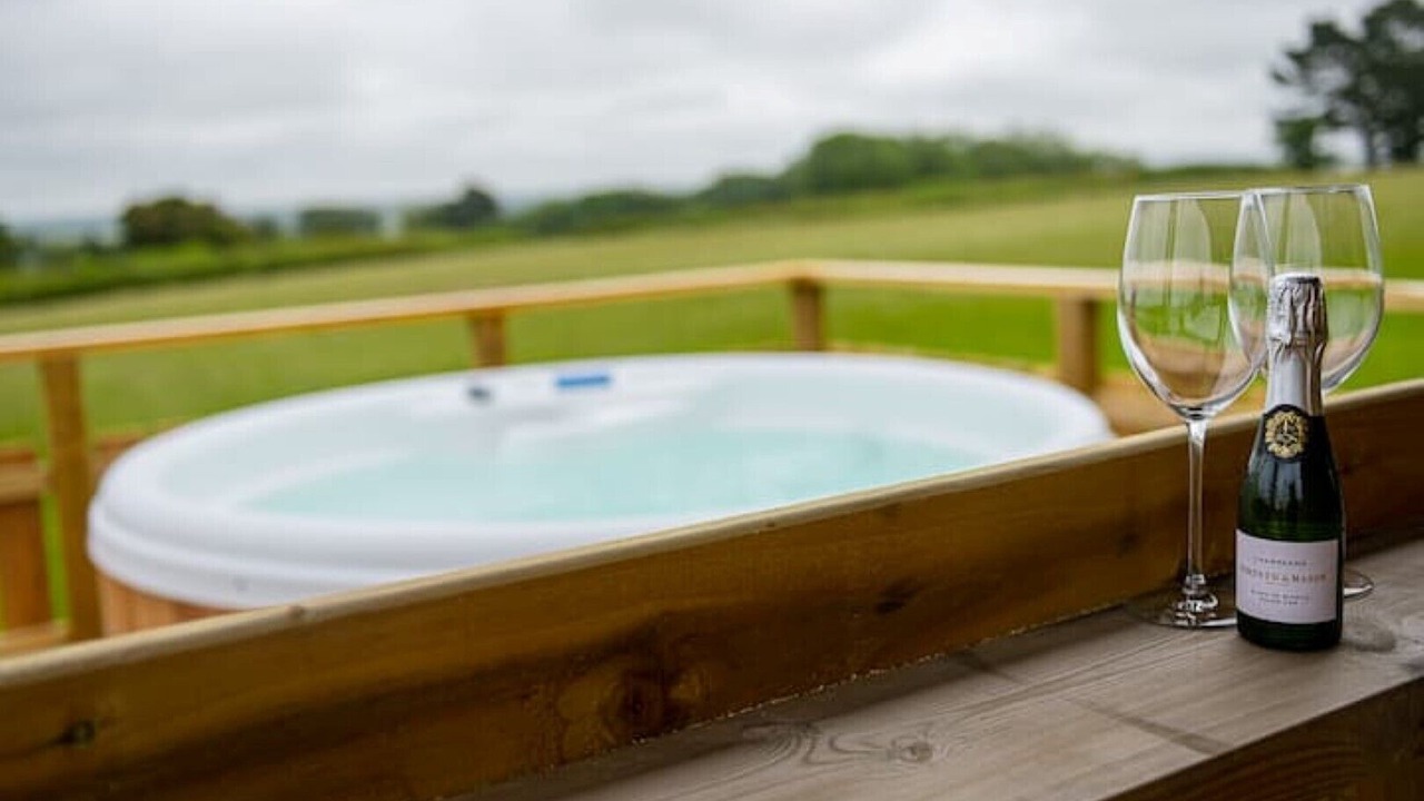 Photo of Others in Stone in Oxney