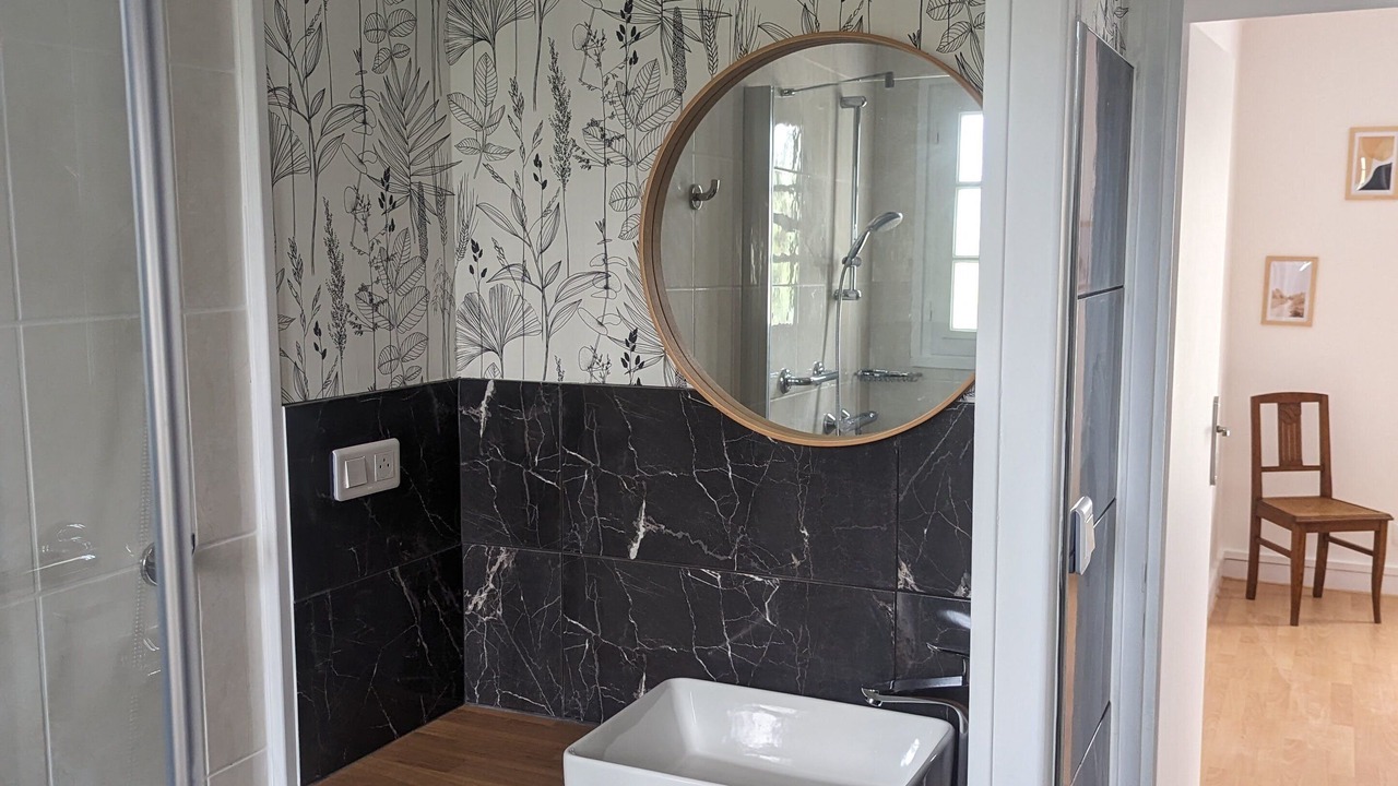 Photo of Bathroom in Saint-Georges-sur-Cher