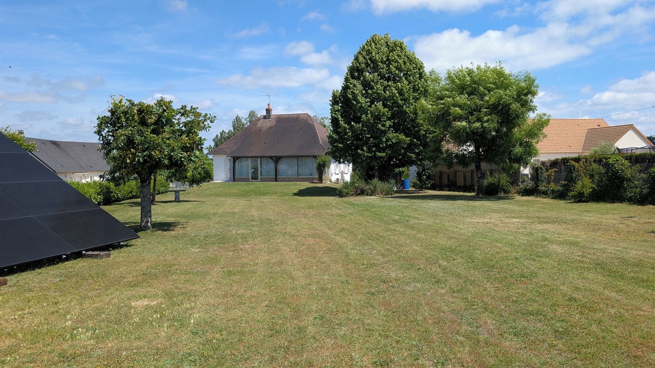 Photo of Outdoor in Saint-Georges-sur-Cher