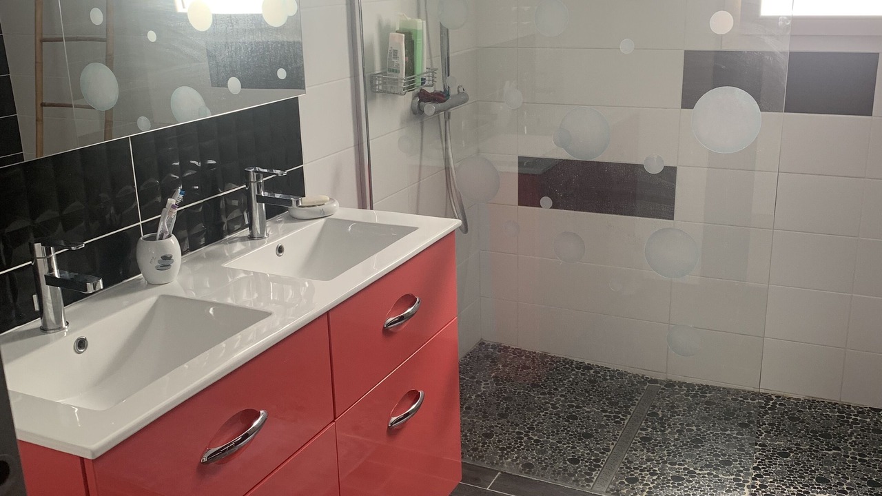 Photo of Bathroom in Semussac