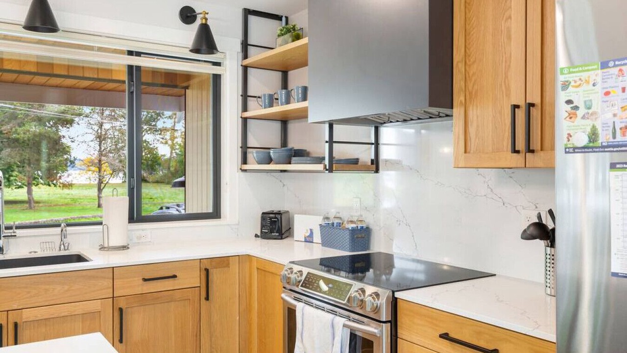 Photo of Kitchen in Matthews Beach