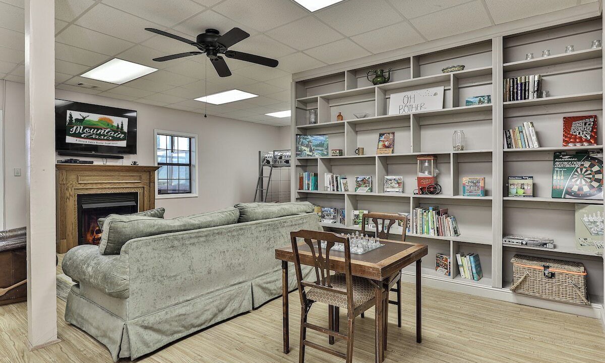 Photo of Bedroom in Walnut Mountain