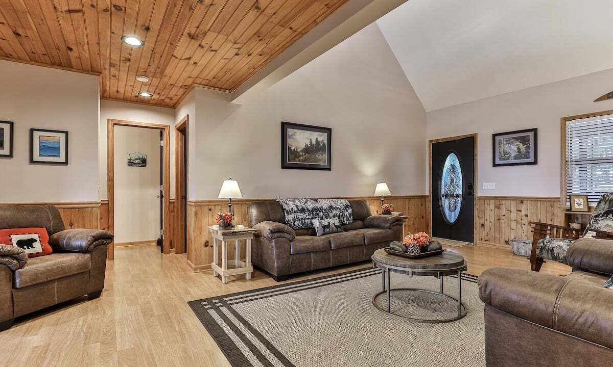 Photo of Livingroom in Walnut Mountain