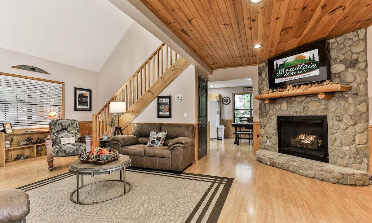 Photo of Livingroom in Walnut Mountain