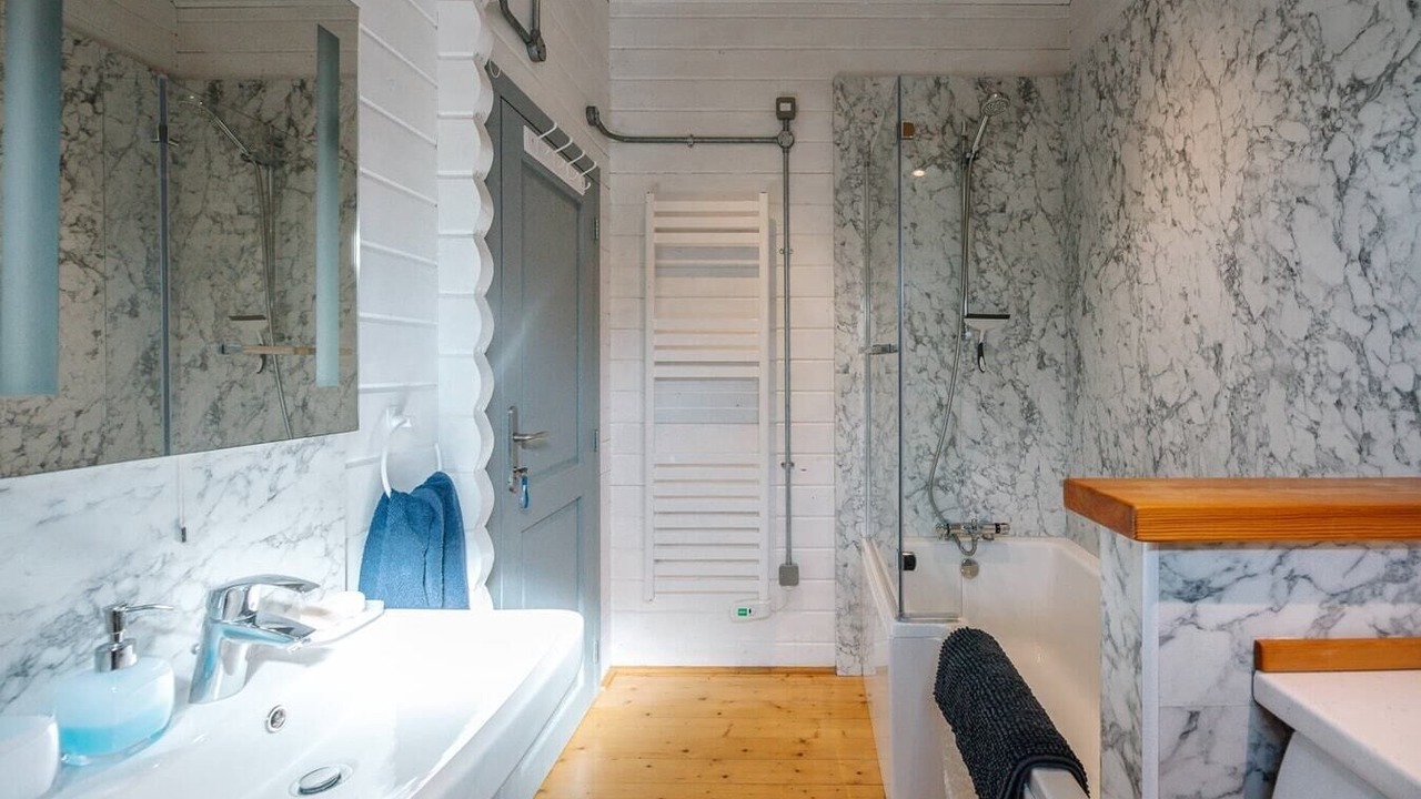 Photo of Bathroom in Woodbridge