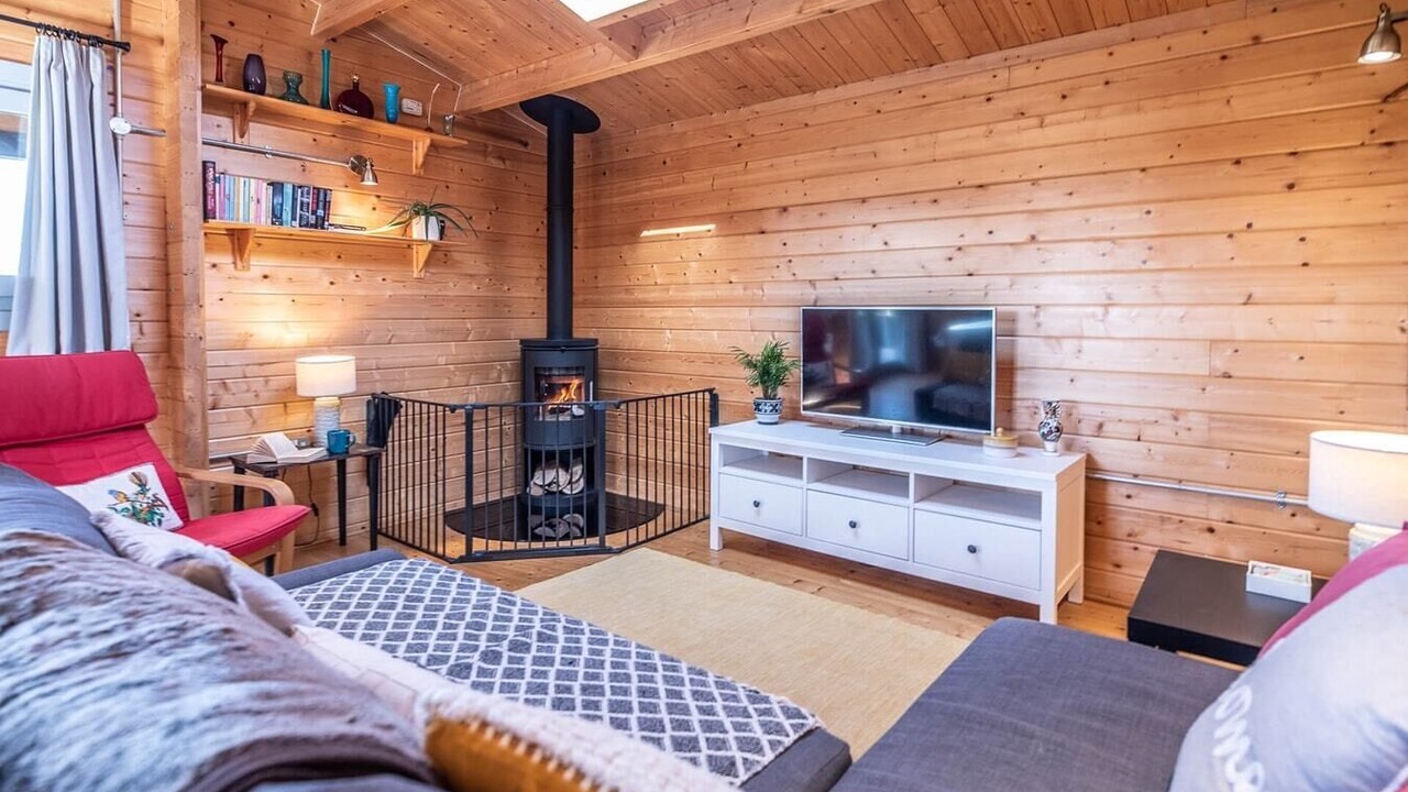 Photo of Livingroom in Woodbridge