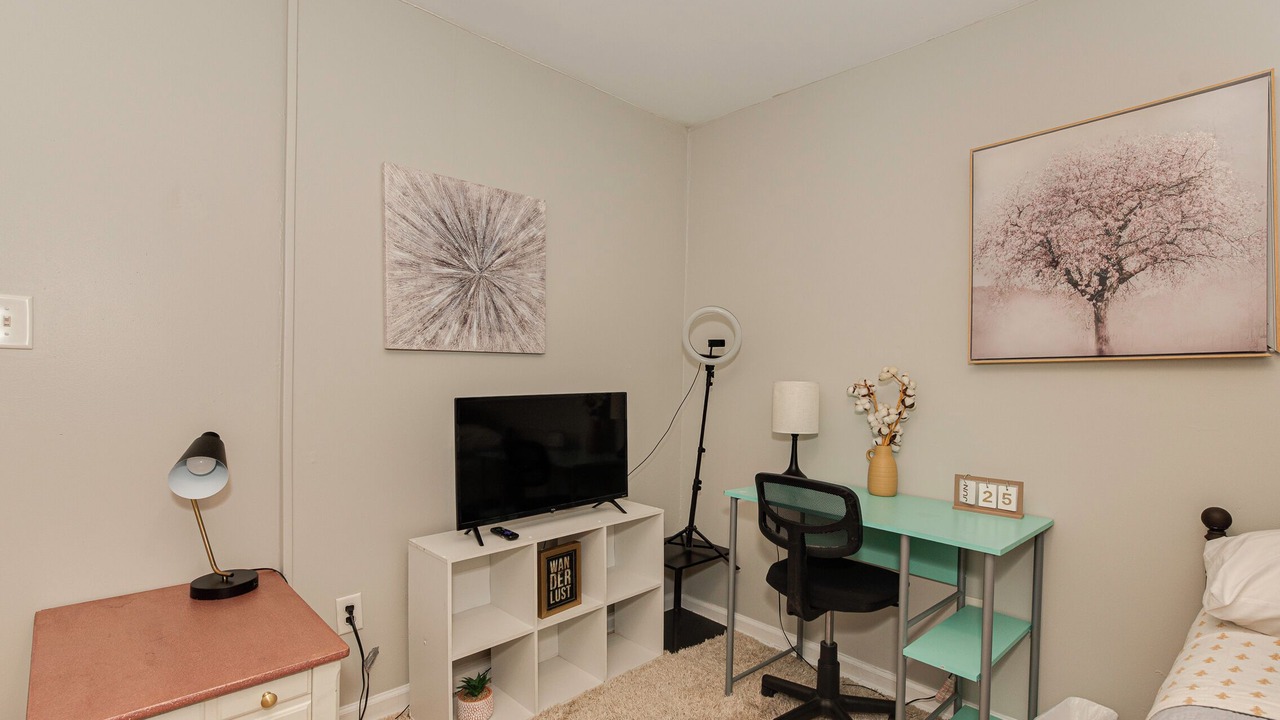 Photo of Bedroom in Enderly Park