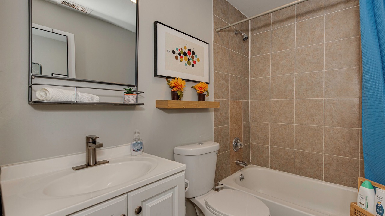 Photo of Bathroom in Enderly Park