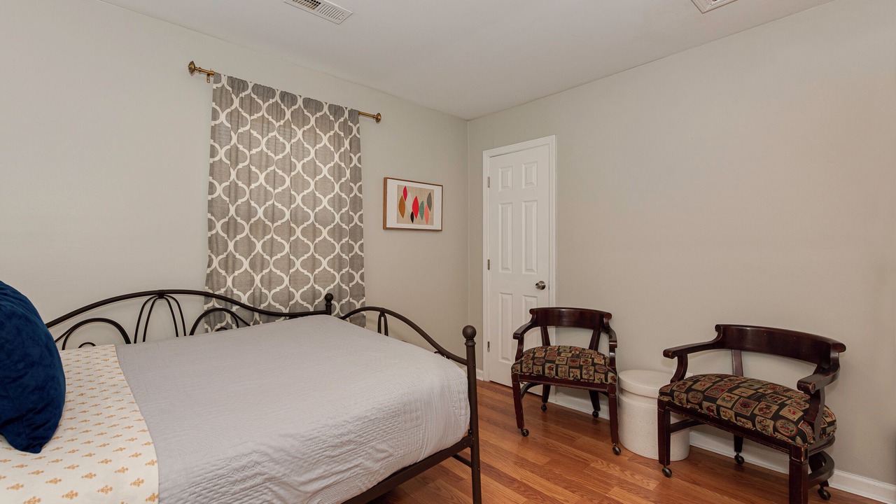 Photo of Bedroom in Enderly Park